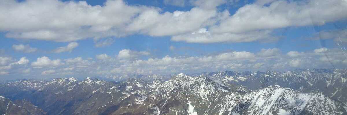 Flugwegposition um 13:11:10: Aufgenommen in der Nähe von Gemeinde St. Leonhard im Pitztal, 6481, Österreich in 3552 Meter